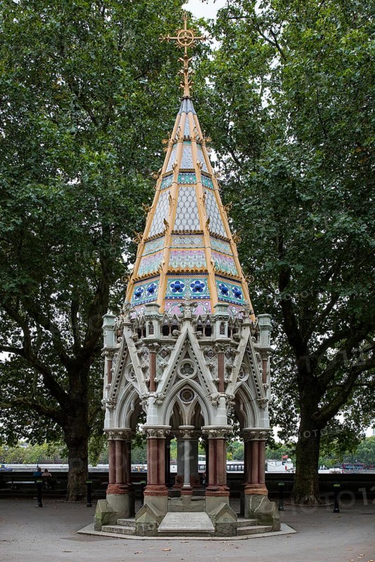 London, memorial canopy from 1835 on the occasion of the liberation of slaves in 1834 in the Victoria Tower Gardens
