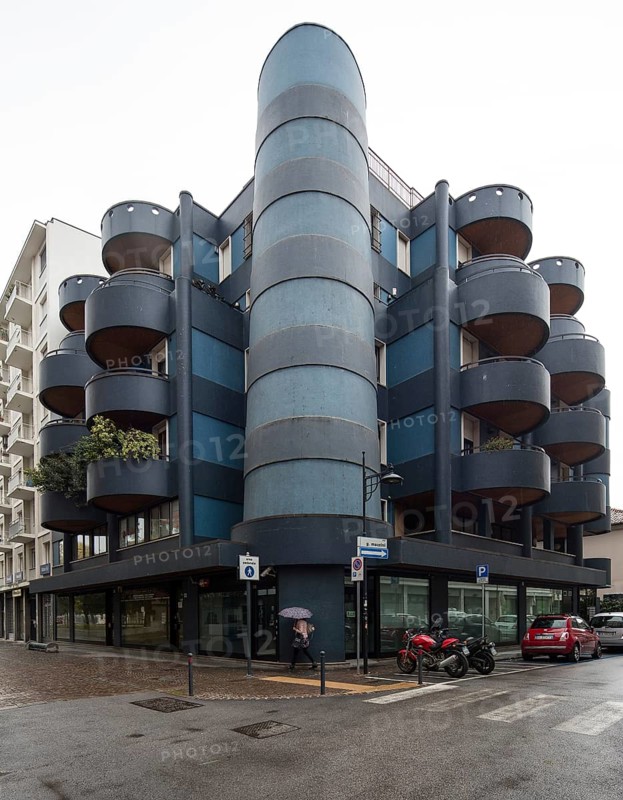 Mestre near Venice, futuristic corner building late 20th century