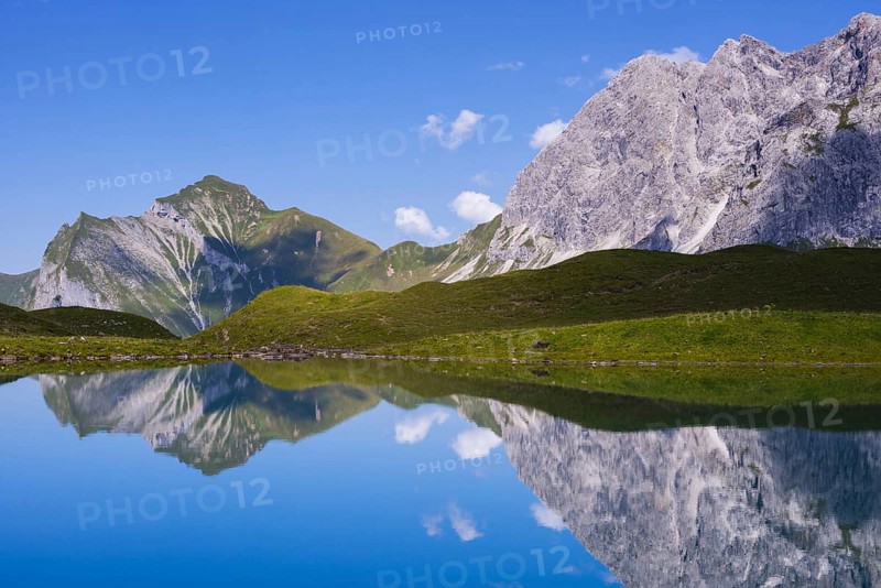 Eissee, Oytal, behind Himmelhorn, 2111m, Schneck, 2268m, Himmeleck, 2145m, on the right Großer Wilder, 2379m, Hochvogel- and Rosszahngruppe, Allgaeuer Alpen, Allgaeu, Bavaria, Germany, Europe