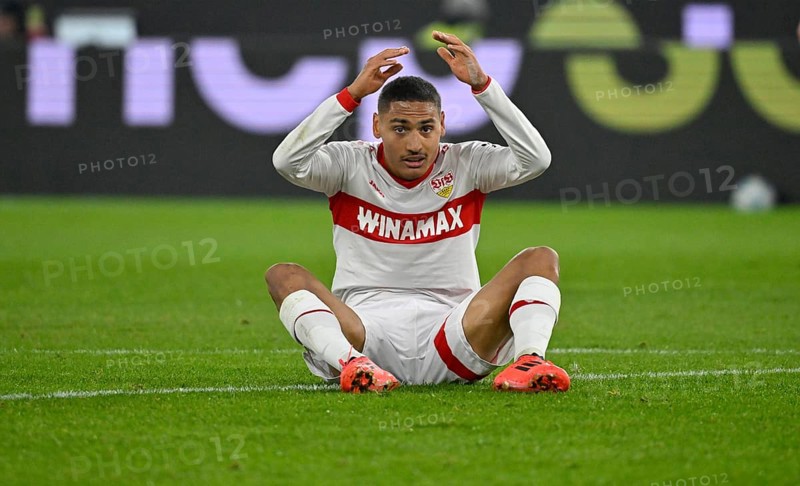 Enzo Millot VfB Stuttgart (08) Disappointment disappointed after missed goal opportunity Gesture Gesture MHPArena, MHP Arena Stuttgart, Baden-Württemberg, Germany, Europe