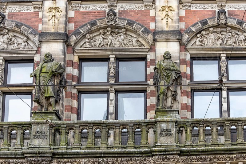 Bremen District Court building in historicist style with decorative ornamentation and allegories with sculptures of Emperor Otto the Great and Emperor Wilhelm I, Old Town Bremen, Hanseatic City of Bremen, Germany, Europe