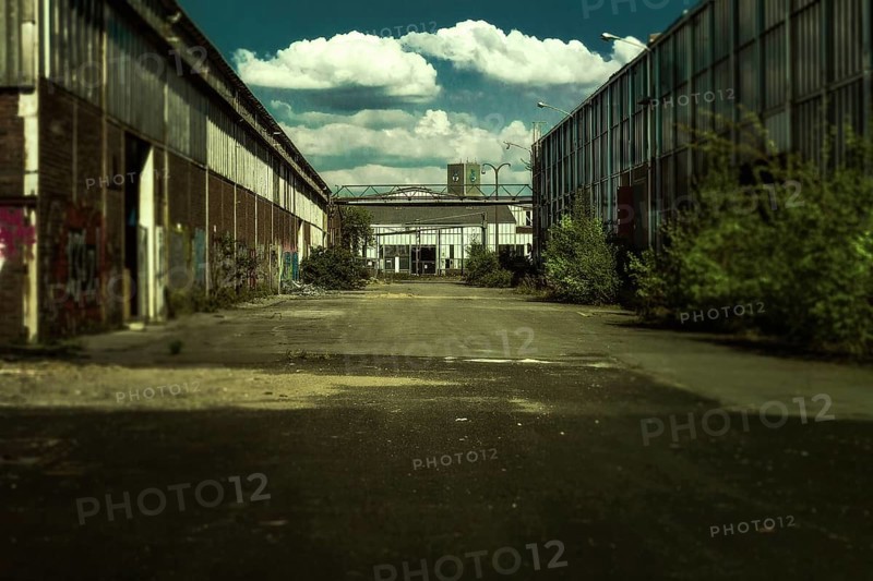 Abandoned industrial site with graffiti under a cloudy sky, Gerresheimer Germany, Lost Place, Glashütte Gerresheim, Düsseldorf Gerresheim, North Rhine-Westphalia, Germany, Europe