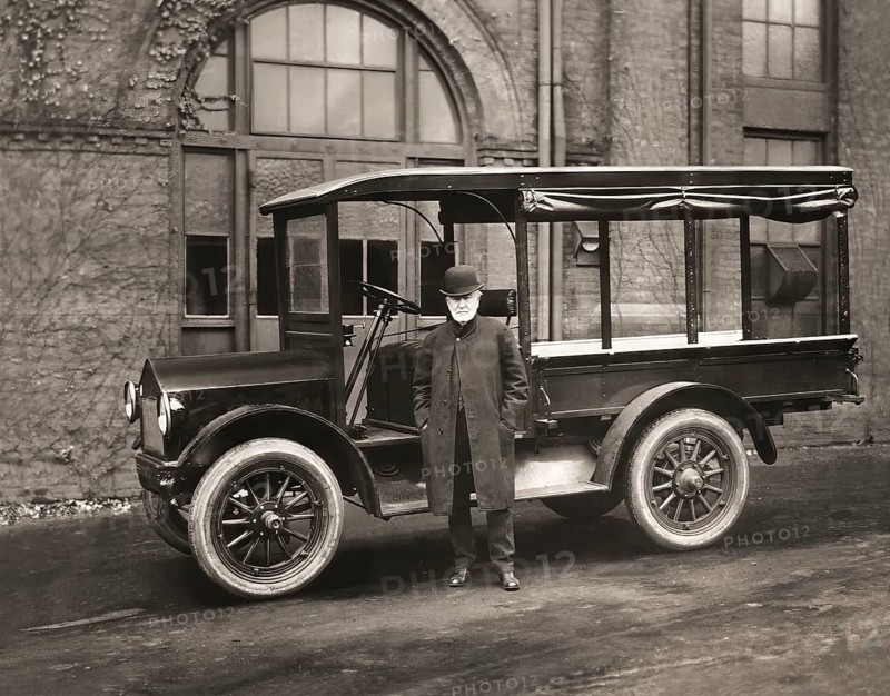 Thomas Alva Edison inspecting a Lansden Electric truck which used Edison batteries, digitally edited