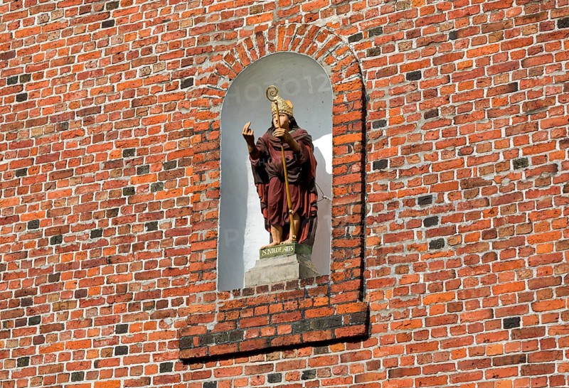 St. Nikolai on the church façade in Altenbruch, district of the medium-sized town of Cuxhaven