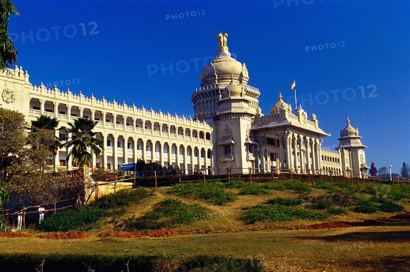 Vidhan Soudha Karnataka Secretarial built in 1956 India's largest legislative official structure, Bangalore, Karnataka, India, Asia