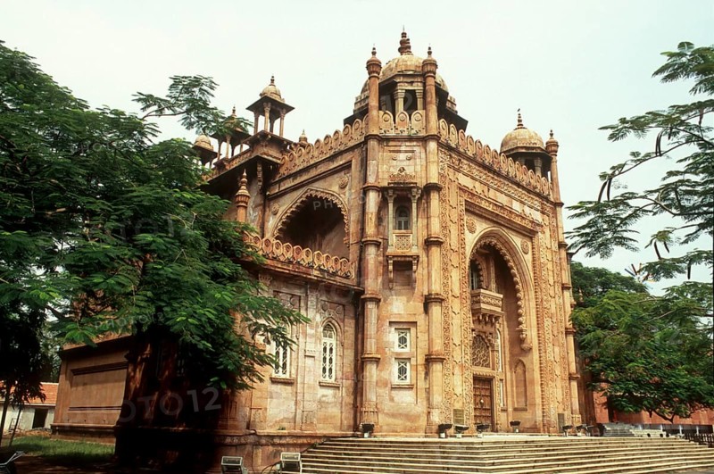 National Art Gallery, Victoria memorial hall built in 1909 Government museum, chennai, Tamil nadu, india