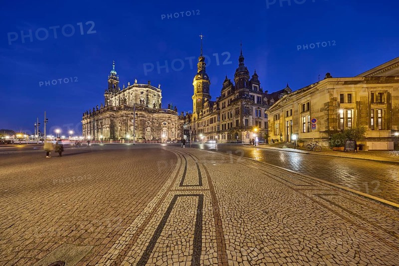 Cathedral Sanctissimae Trinitatis, Dresden Court Church, Royal Palace, Hausmann Tower, pedestrians as accessories, motion blur, evening blue hour, theatre square, Dresden, state capital, independent city, Saxony, Germany, Europe