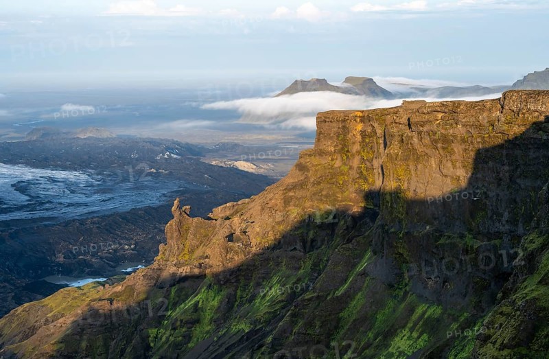 Cliff in the evening light, Impressive landscape with mountains and glaciers, Huldujökull and Kötlujökull glacier tongues, Myrdalsjökull glacier, Pakgil, Iceland, Europe