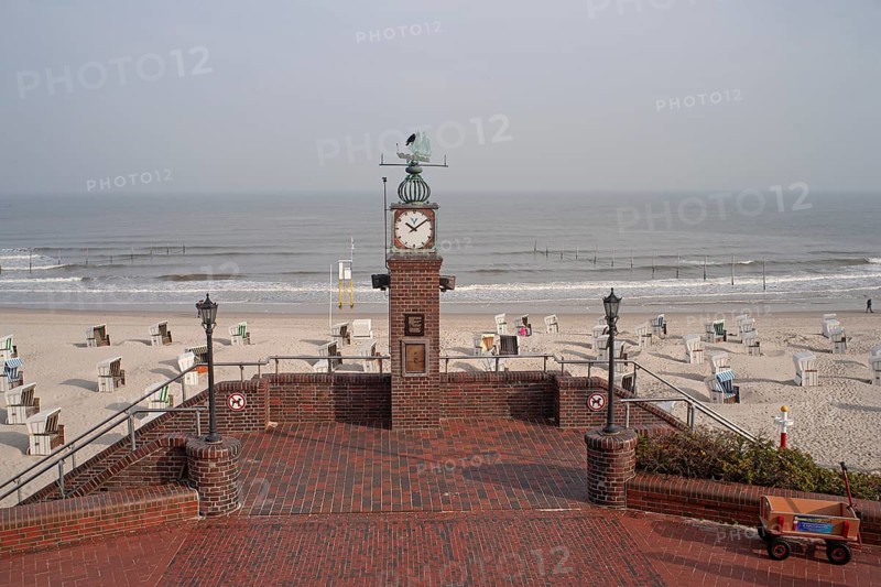 Viewpoint, beach promenade, North Sea island, East Frisian island, Wangerooge, Germany, Europe