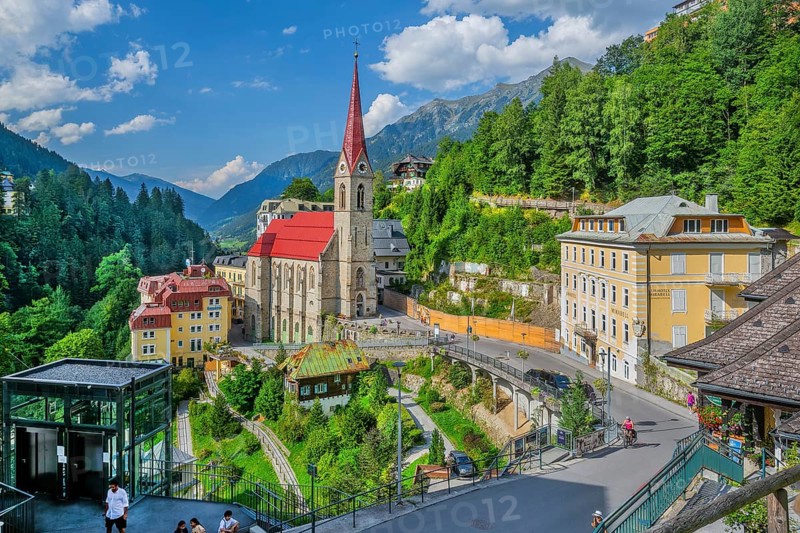 View of the village with parish church, Bad Gastein, Gastein Valley, Hohe Tauern, Pongau, Salzburg Province, Austria, Europe