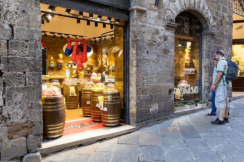 Confectionery shop in the medieval town of San Gimignano, province of Siena, Tuscany, Italy, Europe