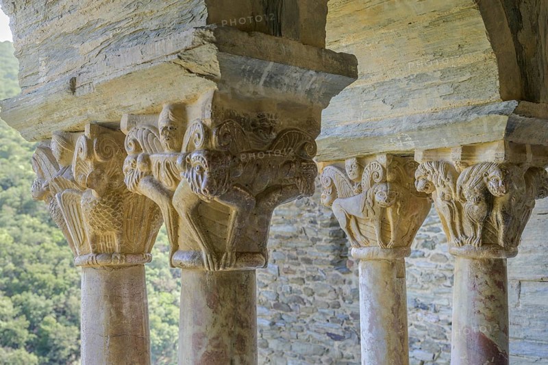 Romanesque capitals in the cloister, Prieuré de Serrabone, Boule-d'Amont, Département Pyrénées-Oriental, France, Europe