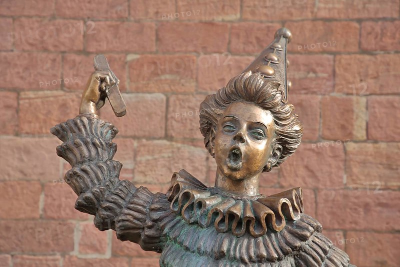 Sculpture of the Mainzer Klepper-Garde, jester with ruff, dancing, cheerful, arms, above, carnival, MKG, carnival club, carnival museum, Proviant magazine, old town, Mainz, Rhine-Hesse region, Rhineland-Palatinate, Germany, Europe