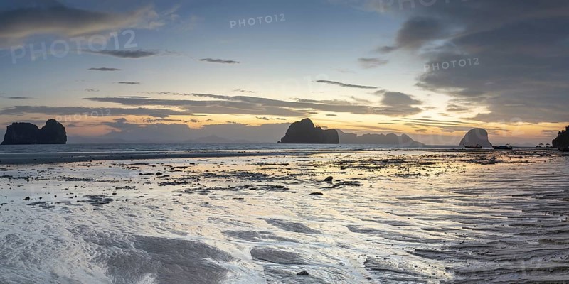 Structures in the sand, sunrise at low tide on the beach of Koh Ngai Island, Andaman Sea, Satun Province, Southern Thailand, Thailand, Asia