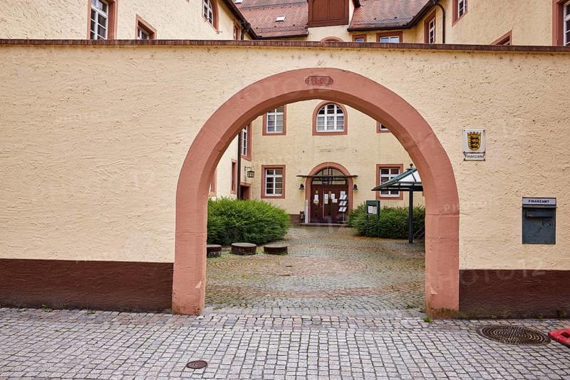 Tax office Offenburg branch office Wolfach, castle, entrance, through arch, main street, Wolfach, Black Forest, Ortenaukreis, Baden-Württemberg, Germany, Europe
