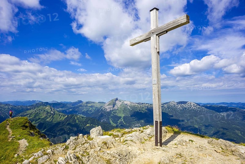 Summit cross, Walser Hammerspitze, 2170 m, Allgäu Alps, border Vorarlberg, Austria and Bavaria, Germany, Europe