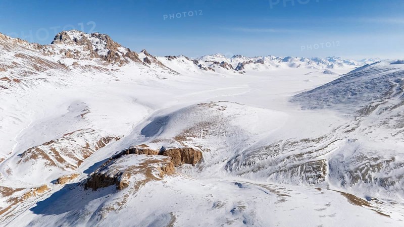Winter landscape of the Pamir Plateau, Jarty Gumbez, Gorno-Badakhshan Province, Tajikistan, Central Asia, Asia