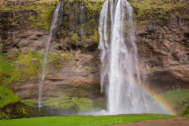 Waterfall Seljalandsfoss, 60 m high, located in southern iceland