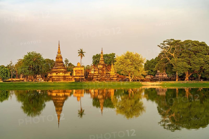 The central Buddhist temple Wat Mahathat in the UNESCO World Heritage Sukhothai Historical Park, Thailand, Asia