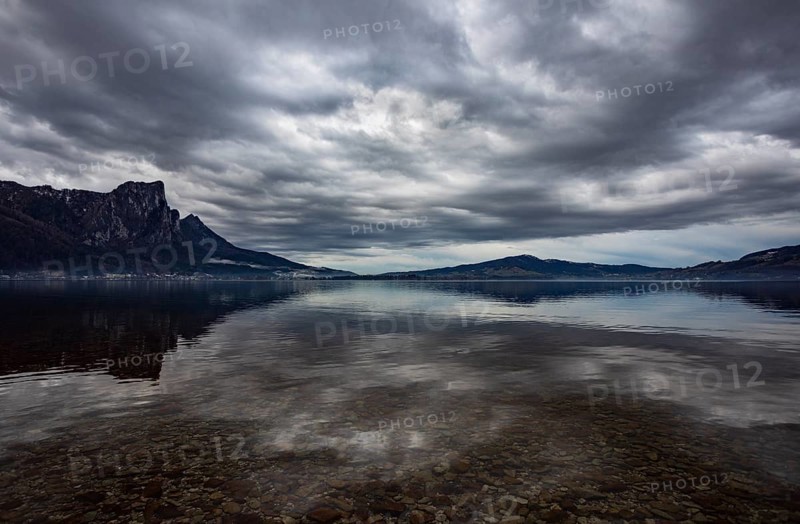 Gloomy clouds in autumn at Lake Mondsee, Salzkammergut, Upper Austria, Austria, Europe