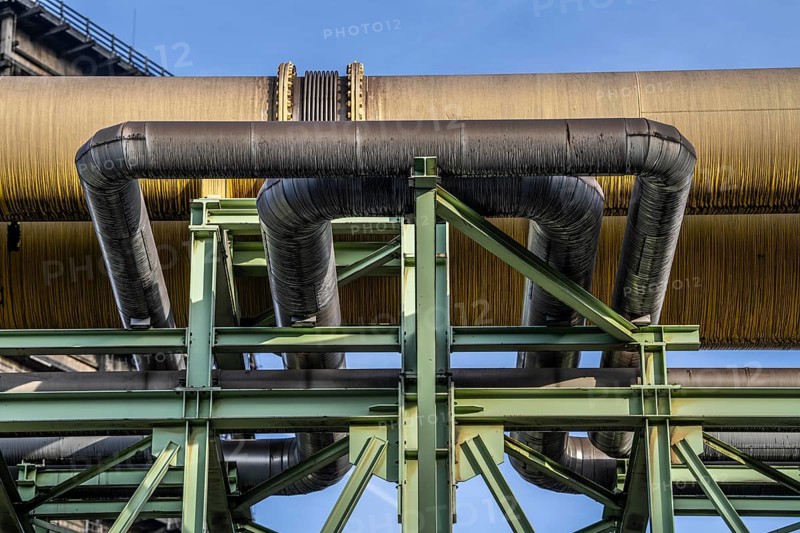 Expansion bend, pipelines for district heating, blast furnace gas, at the Thyssenkrupp Steel site in Duisburg Marxloh, North Rhine-Westphalia, Germany, Europe