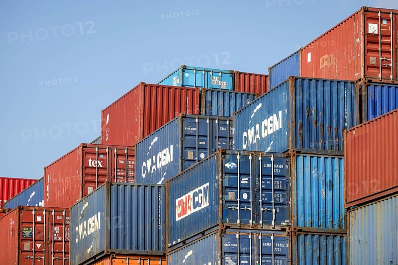 Duisburg, North Rhine-Westphalia, Germany, Port of Duisburg, container port, duisport logport, two of the world's largest container shipping companies, CMA CGM and NYK (Nippon Yusen Kabushiki Kaisha), together with duisport, operate the Duisburg Trimodal Terminal, D3T, in the logport logistics centre in Duisburg-Rheinhausen in the Port of Duisburg on the Rhine, Europe