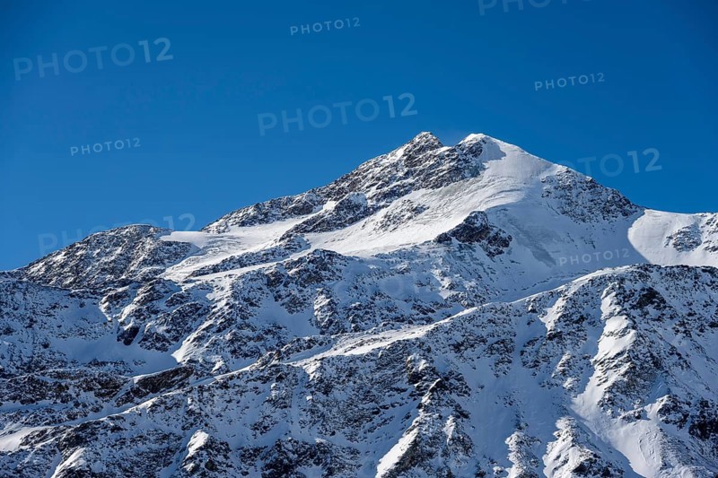 Snow-covered mountain landscape, mountain peak Monte Cevedale, Ortler Alps, Vinschgau Valley, Italy, Europe