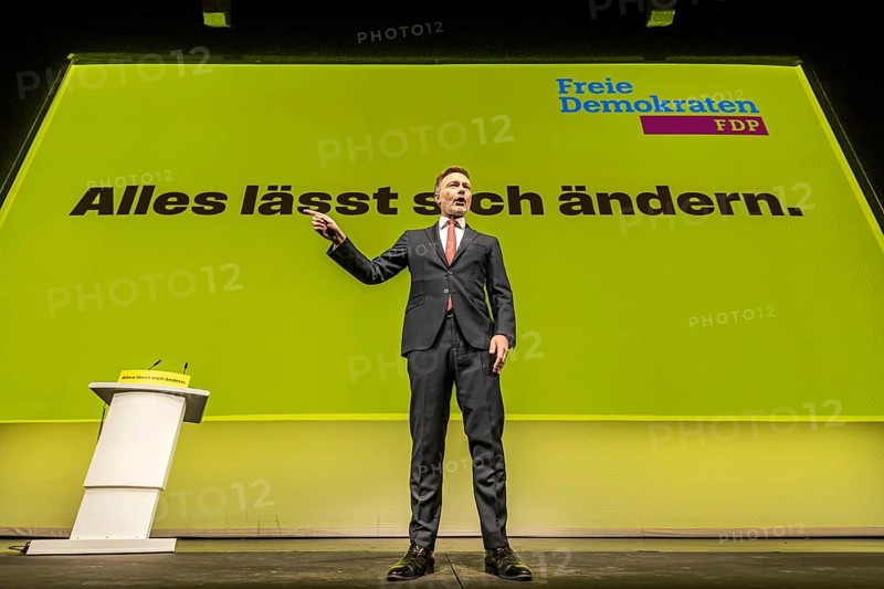 Traditional Epiphany 2025 meeting of the FDP party. The party event is also the start of the election campaign for the 2025 federal elections. Christian Lindner, portrait, MP, Federal Chairman of the FDP, in front of the large poster with the inscription Alles lässt sich ändern. Stuttgart Opera House. Baden-Württemberg, Germany, Europe