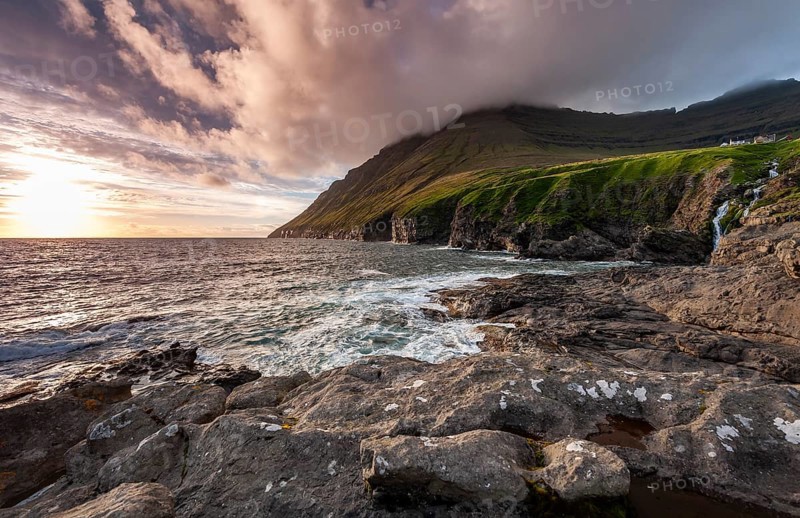 Coast with cliffs and mountains, sea, Vidareidi, Vidoy Island, Viðareiði, Viðoy Island, Faroe Islands, Denmark, Europe