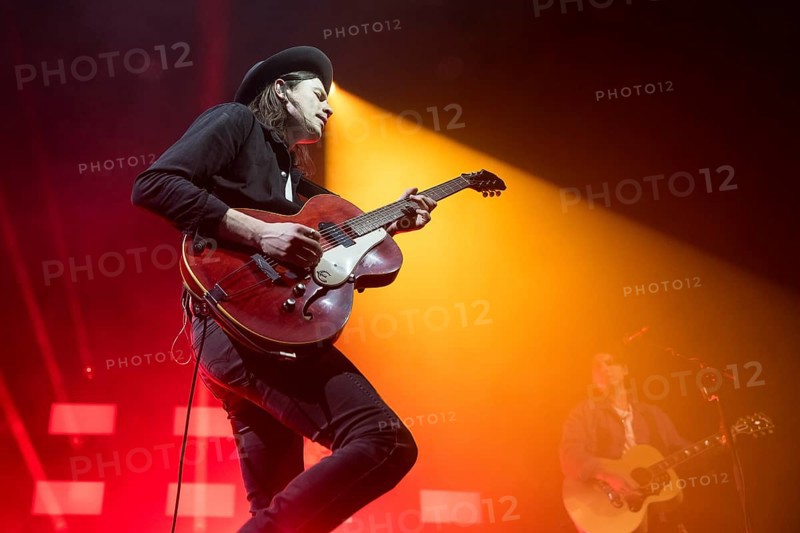 James Bay live on Up All Night Tour at the Columbiahalle in Berlin on 19.01.2025