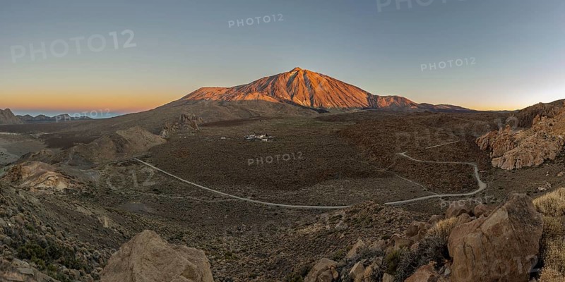 Panorama during the ascent to Alto de Guajara, 2715m, over the Teide National Park, Parque Nacional del Teide, to Pico del Teide, 3715m, at sunrise, Tenerife, Canary Islands, Spain, Europe