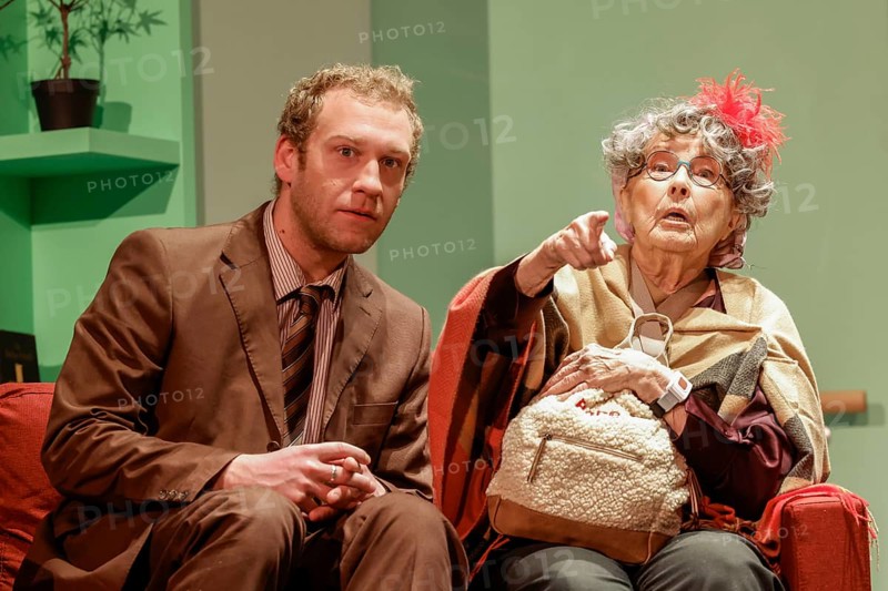 Brigitte Grothum and Johannes Hallervorden at the photo rehearsal of Oma Trick in Berlin's palace gardens Theater on 11.02.2025, premiere and 90th birthday of Brigitte Grothum on 26 February 2025
