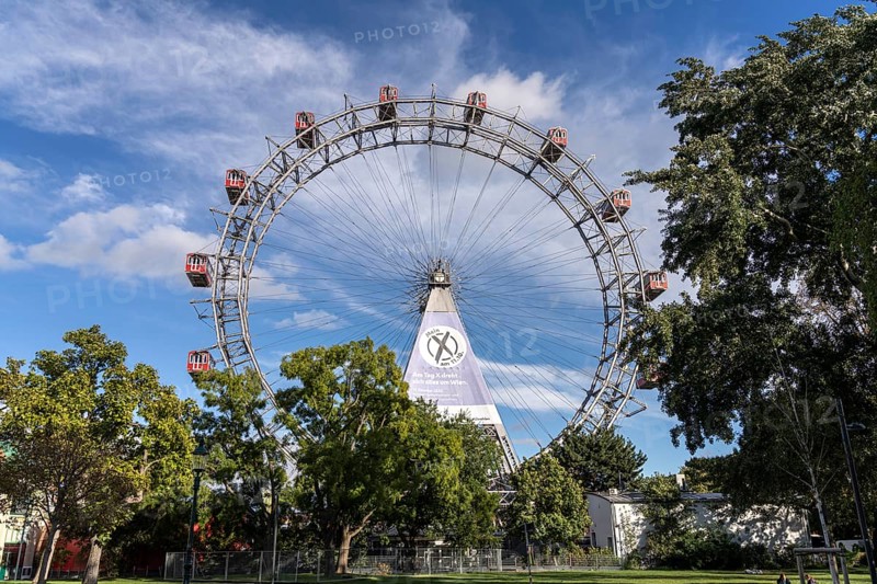 Ferris wheel in the amusement park in the Prater, the Wurstelprater in Vienna, Austria, Europe