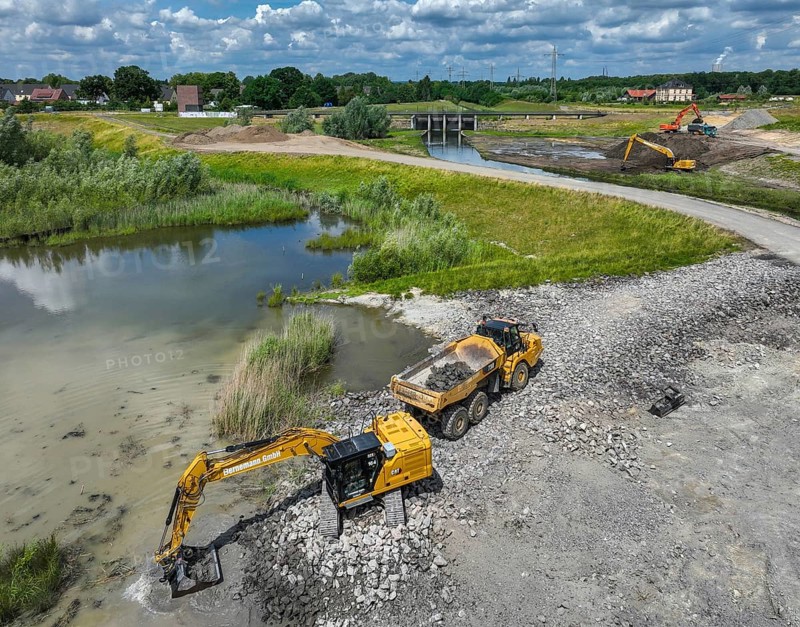 Dortmund / Castrop-Rauxel, North Rhine-Westphalia, Germany, renaturalisation of the Emscher, flood retention basin HRB Mengede. A new floodplain landscape for flood protection and biodiversity is being created at the Emscher-Auen farm. The Emscher, which is currently straightened, will be given curves again and can meander through its new floodplain. The Emscher has been completely free of sewage since 2022 following the construction of a parallel sewer. The river was previously an open, above-ground combined sewer with rainwater and wastewater, Europe