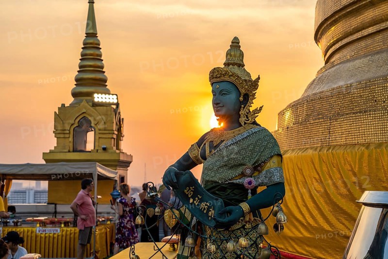 Sunset at the temple complex Wat Saket or Temple of the Golden Mount, Golden Mount Temple, Bangkok, Thailand, Asia