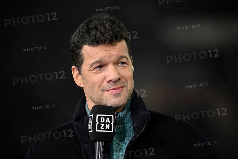 DAZN TV expert Michael Ballack, portrait, in an interview Microphone Microphone Logo MHPArena, MHP Arena Stuttgart, Baden-Württemberg, Germany, Europe