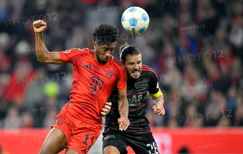Header duel duel action Christopher Trimmel 1. FC Union Berlin FCU (28) against Kingsley Coman FC Bayern Munich FCB (11) Allianz Arena, Munich, Bavaria, Germany, Europe