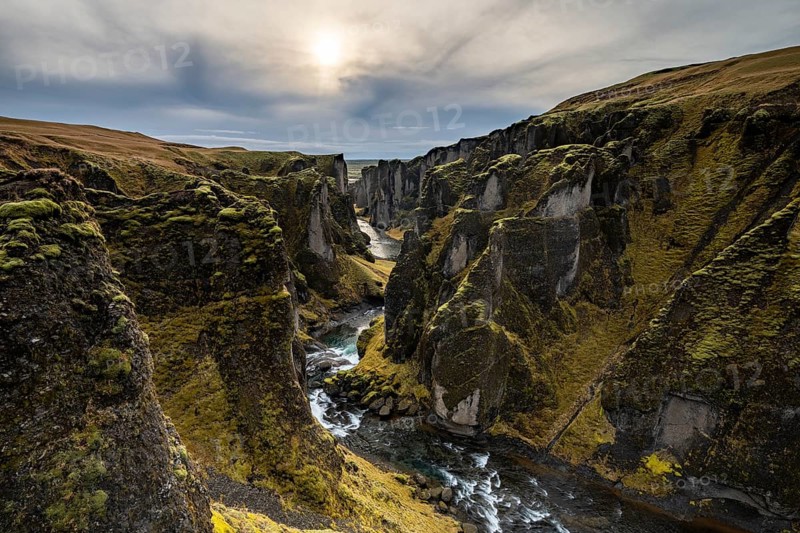 Fjaðrárgljúfur Canyon, Fjadrargljufur, deep canyon, near Kirkjubæjarklaustur, South Iceland, Iceland, Europe