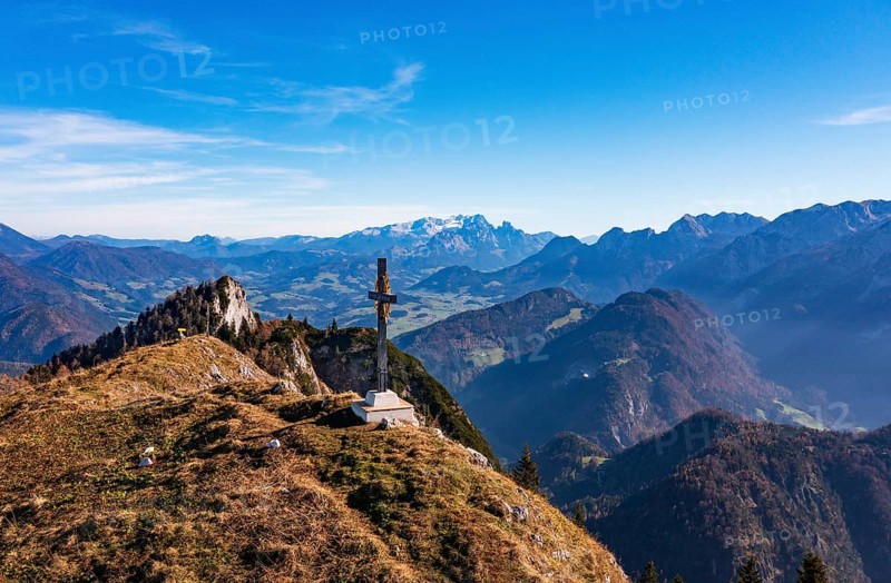 Drone shot, summit cross on the Schwarzer Berg with a view of the Gschirrwand Lammertal and Dachstein massif, Golling, Osterhorngruppe, Salzburg province, Austria, Europe