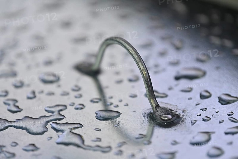 Close-up, close-up, metal lid, handle, water, water droplet, Heidenheim, Baden-Württemberg, Germany, Europe