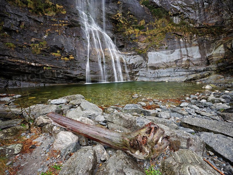Cascata Grande waterfall, Bignasco, Maggia Valley, Canton Ticino, Switzerland, Europe