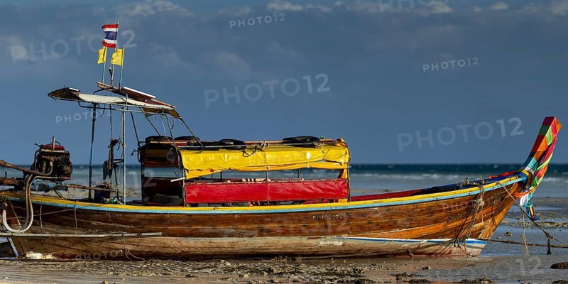 Longtail boat on the beach, at low tide, Koh Ngai Island, Andaman Sea, Satun Province, Southern Thailand, Thailand, Asia