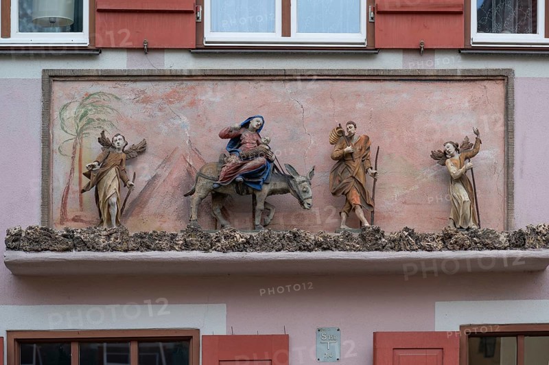 Figurative depiction, Flight to Egypt on a residential building, 18th century, Martin Luther Str. 5, Dinkelsbühl, Bavaria, Germany, Europe