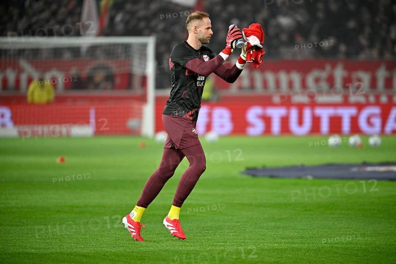 Goalkeeper Peter Gulacsi RasenBallsport Leipzig RBL (01) clapping his hands in encouragement during warm-up training, applause MHPArena, MHP Arena Stuttgart, Baden-Württemberg, Germany, Europe