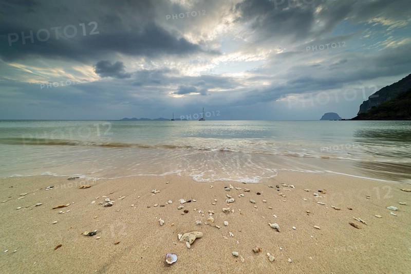 Sunrise at the shell-lined Charlie Beach, Koh Mook Island, Andaman Sea, Satun Province, Southern Thailand, Thailand, Asia