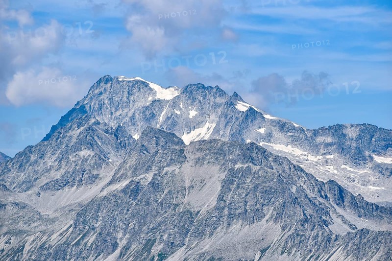 View from the east to the summit of Hochgall, the highest mountain in the Rieserferner group in the Hohe Tauern, East Tyrol, Austria, Europe