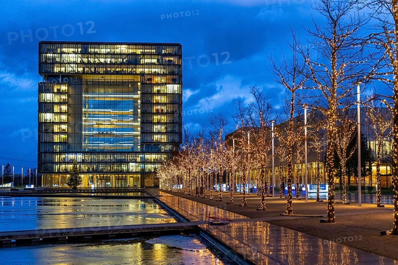 The Ruhr Tech Campus Essen, formerly the Thyssenkrupp Campus, headquarters of Thyssenkrupp, building K1, since 2024 other companies such as E.ON and Siemens have been located on the site, Essen North Rhine-Westphalia, Germany, Europe
