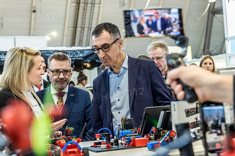 Education Minister Cem Özdemir visits Europe's largest education trade fair in Stuttgart. Here at the fisherman stand with Ann-Christin Walker from the Fischertechnik product division. Didacta 2025 focussed on the key topic of democracy education. Stuttgart, Baden-Württemberg, Germany, Europe