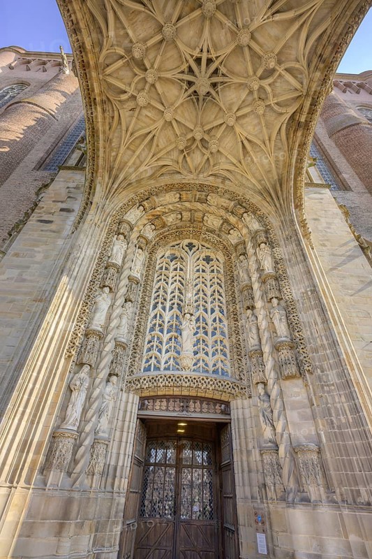 Vault of the main portal of St Cecilia's Cathedral, Albi, Département Tarn, France, Europe