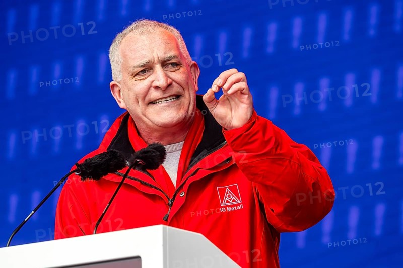Jürgen Kerner, Second Chairman of IG Metall. IG Metall action day in Stuttgart. Metalworkers fight for the future of industrial jobs. Their demands: Employers should stop cutting jobs and refrain from site closures and relocations. The union is expecting 25, 000 participants. Stuttgart, Baden-Württemberg, Germany, Europe